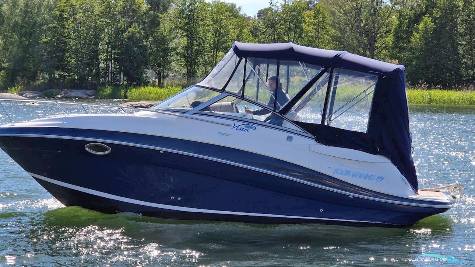 Four Winns 258 Vista Motorboat 2006, with Volvo Penta engine, Sweden