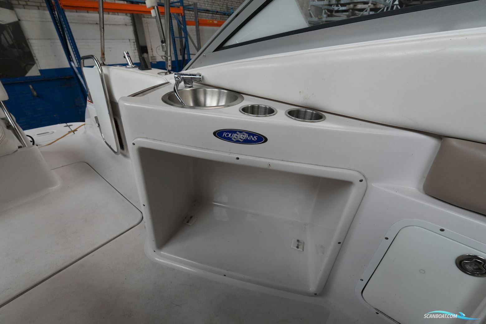 Four Winns 258 Vista