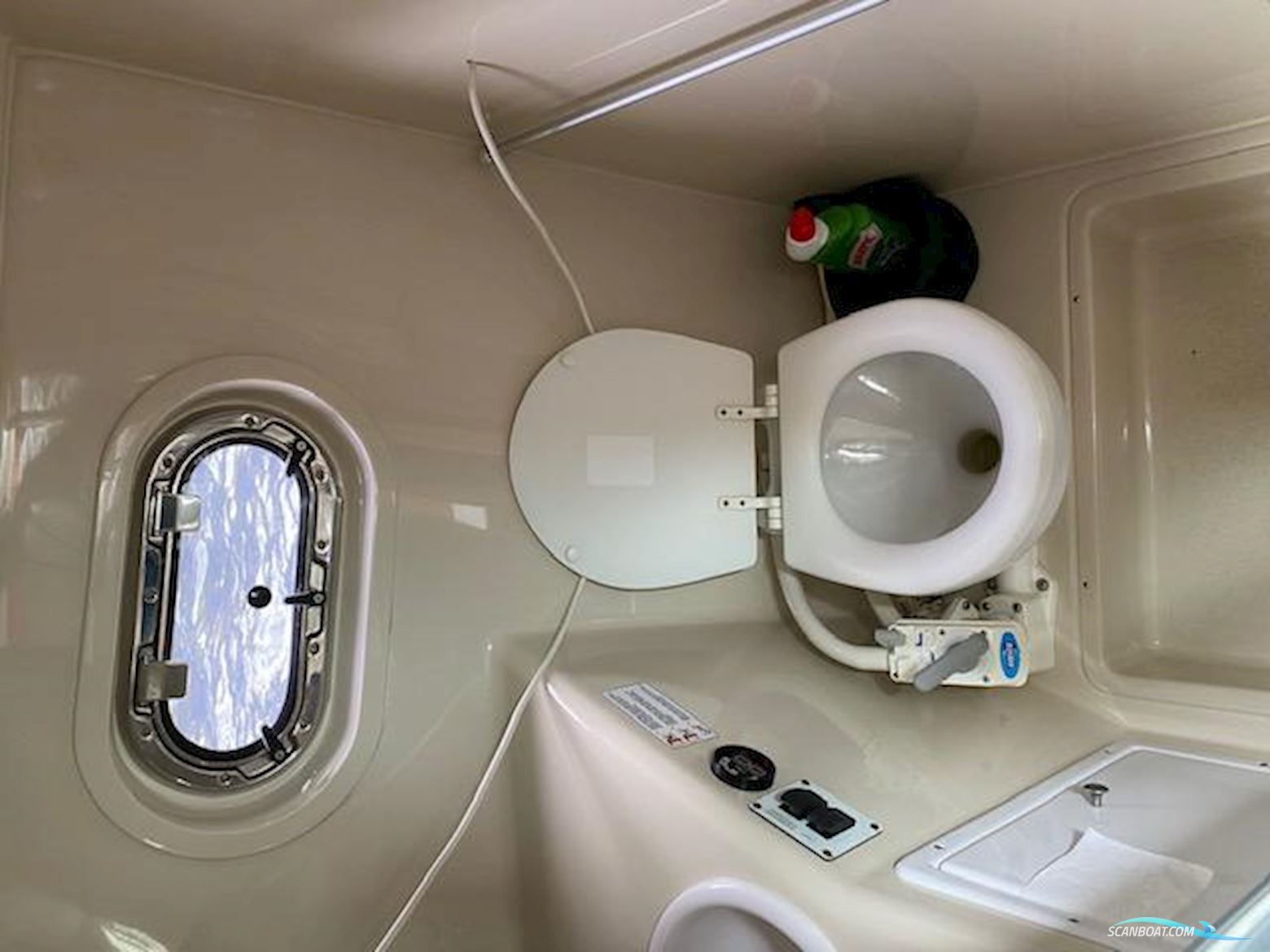 Four Winns 268 Vista Volvo D3 diesel