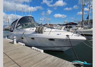 Four Winns 318 Vista Motorboat 2008, with Volvo Penta engine, United Kingdom