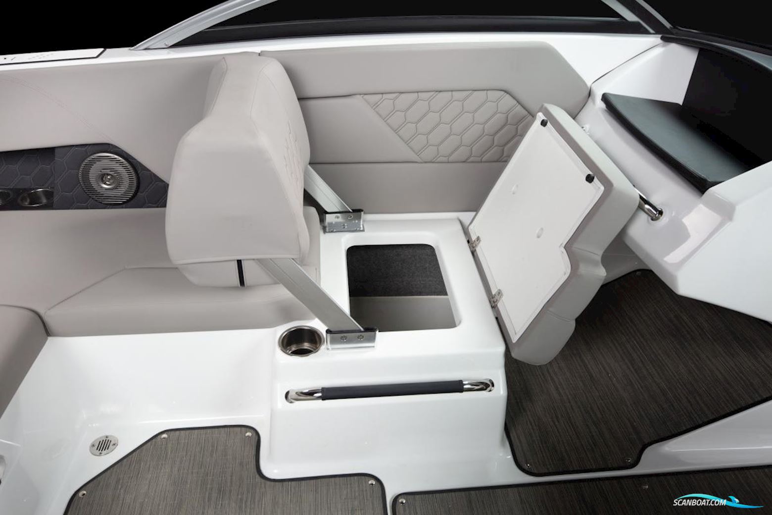 Four Winns H1 Outboard Bowrider