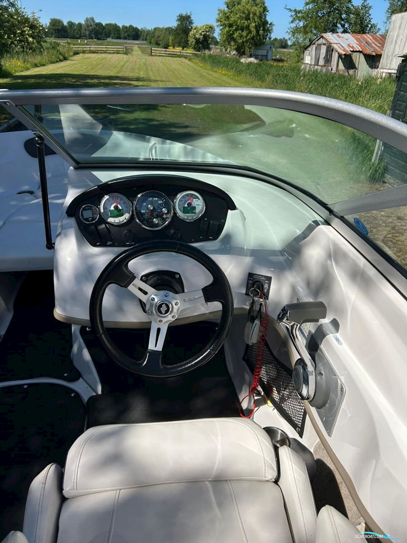 Four Winns H180 Bowrider Outboard