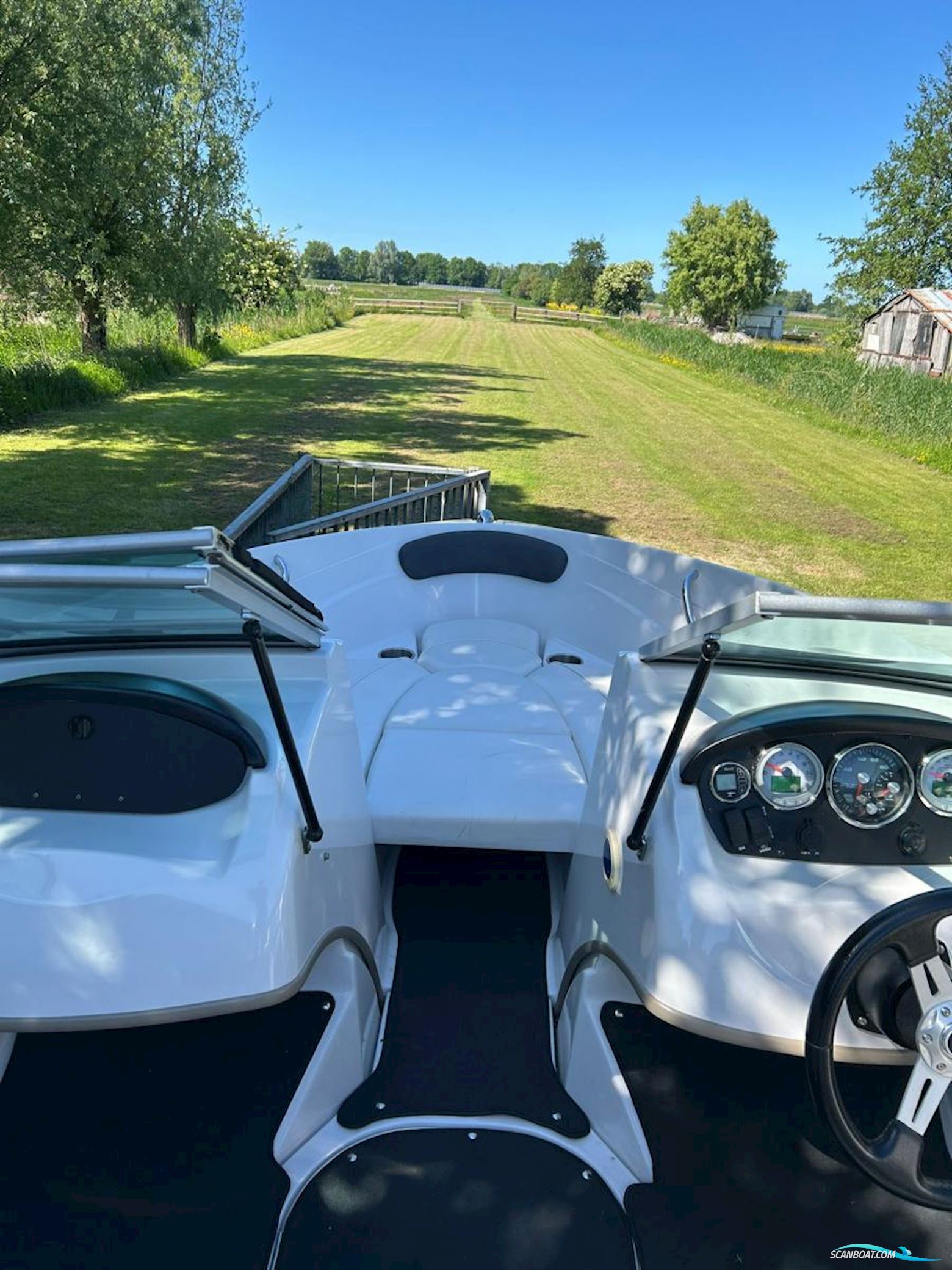 Four Winns H180 Bowrider Outboard