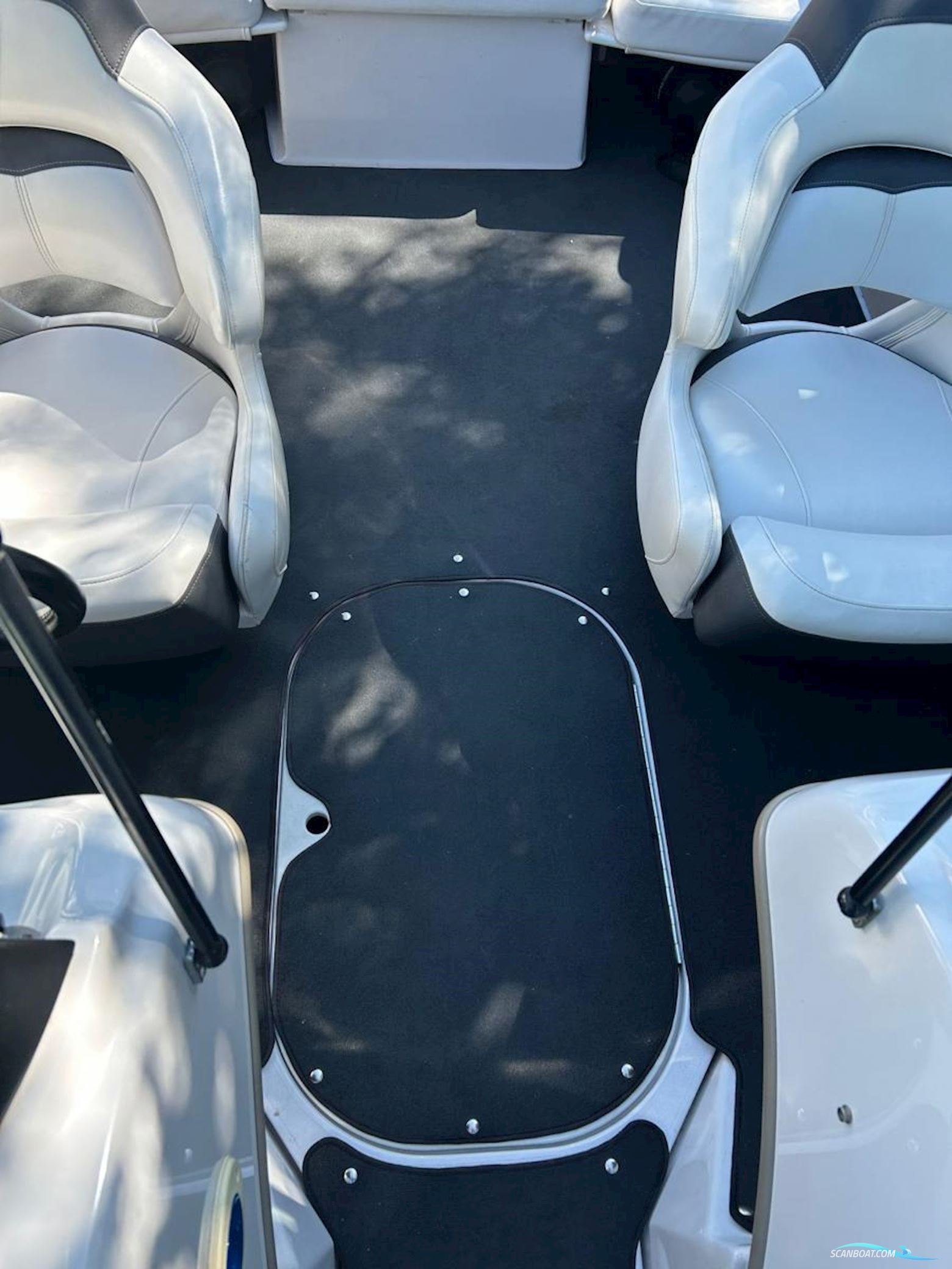 Four Winns H180 Bowrider Outboard