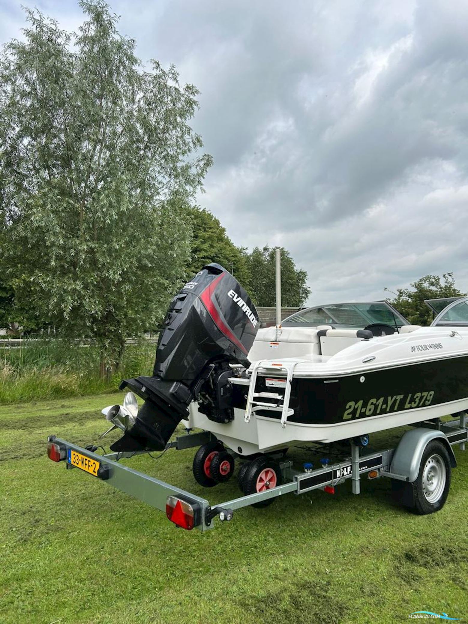 Four Winns H180 Bowrider Outboard