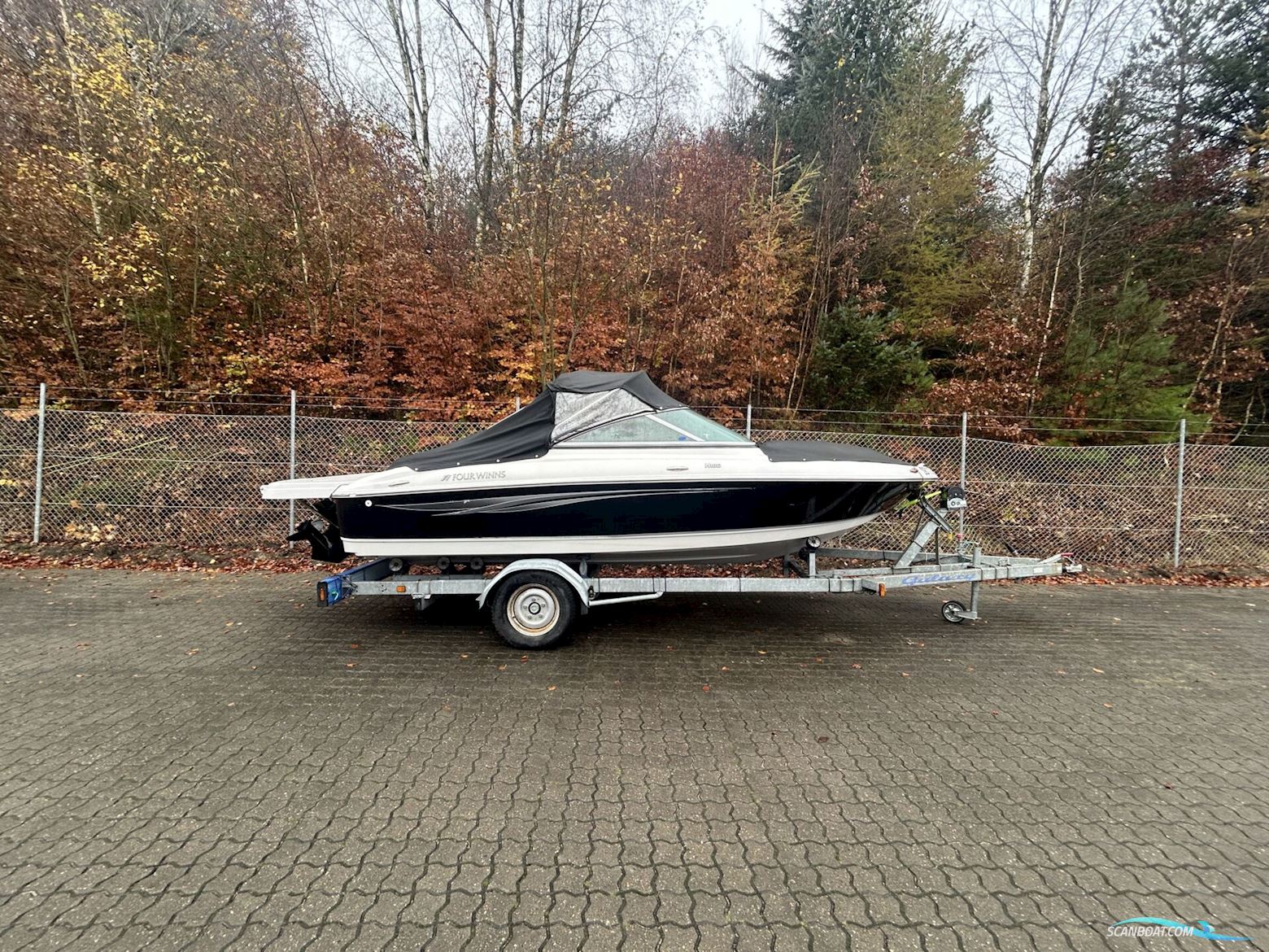 Four Winns H180 Motorboat 2010, with MerCruiser engine, Denmark