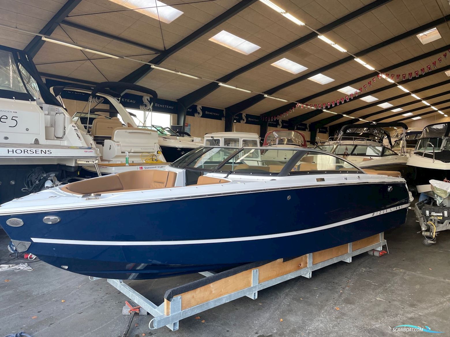 Four Winns H2 Motorboat 2025, with Mercruiser engine, Denmark