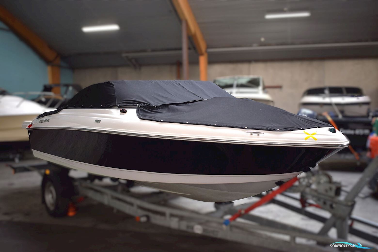 Four Winns H2011 –