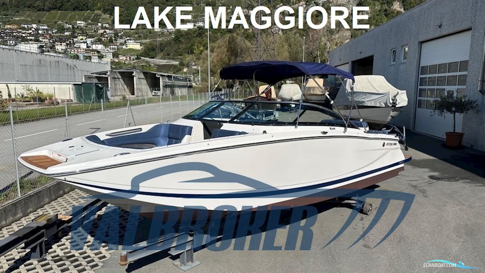 Four Winns SL 262 Motorboat 2014, with Volvo Penta 8.1 Gi engine, Switzerland