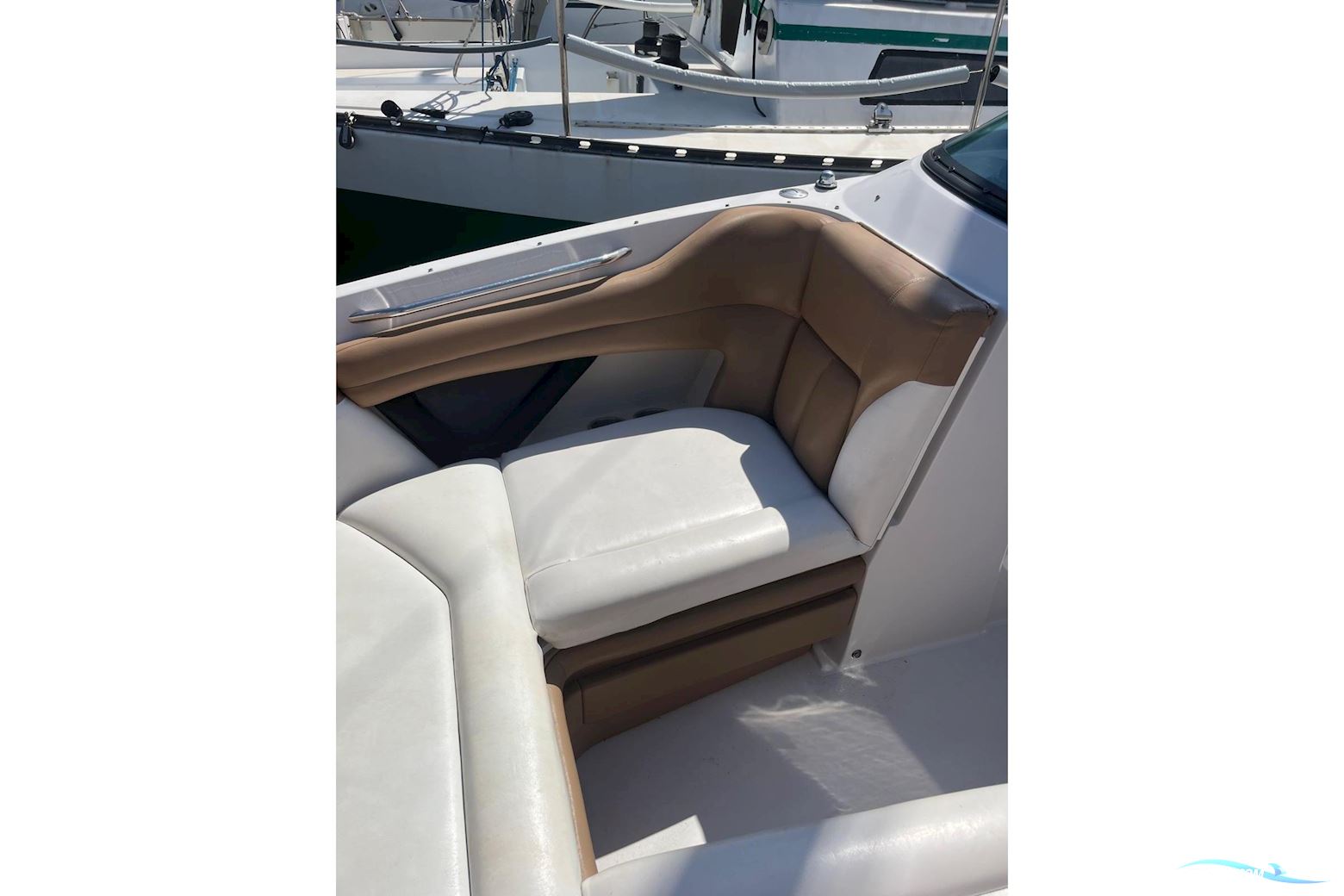 Four Winns SL262