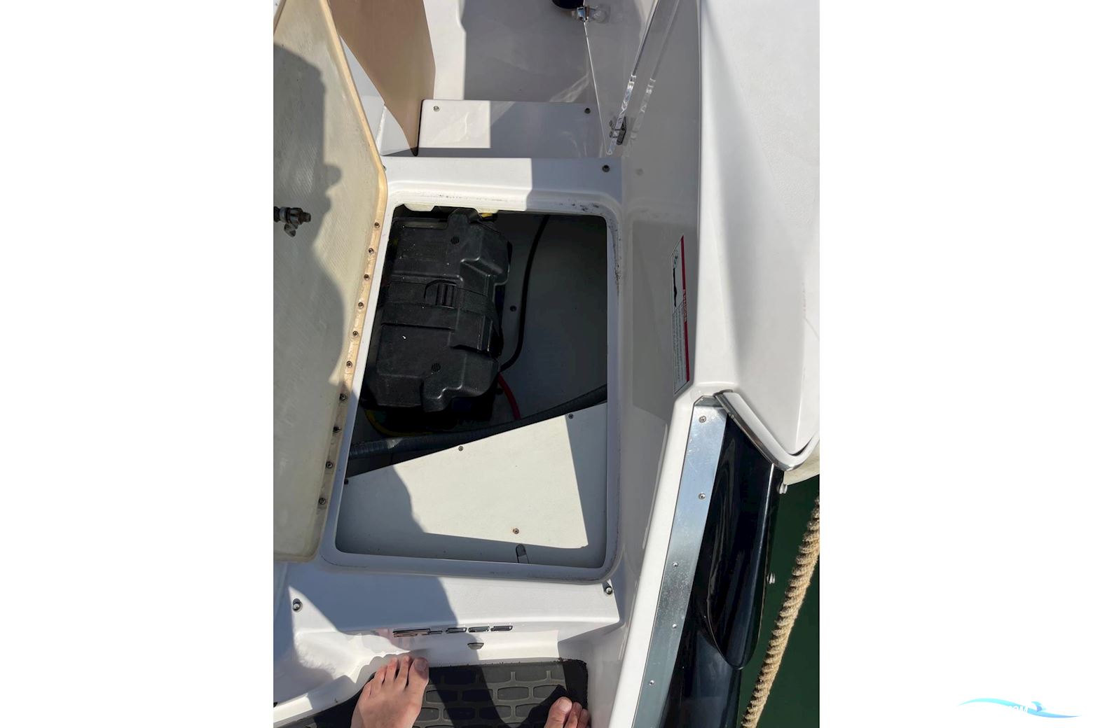 Four Winns SL262