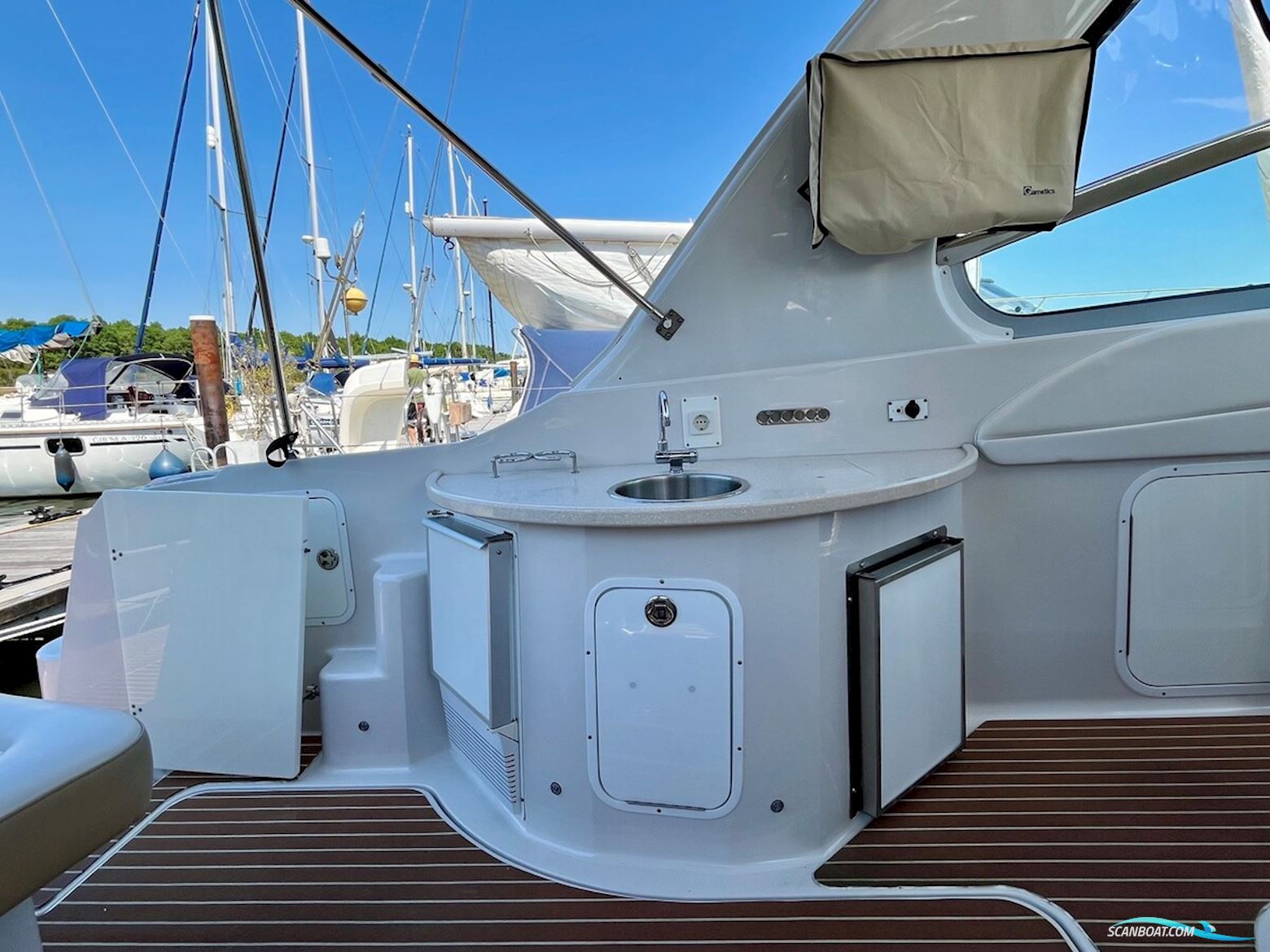 Four Winns V378 (Vista)