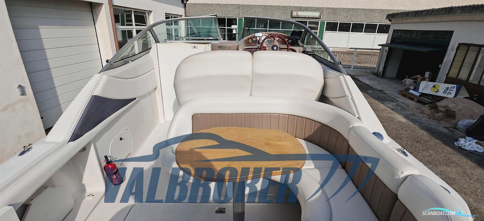 Four Winns Vista 248