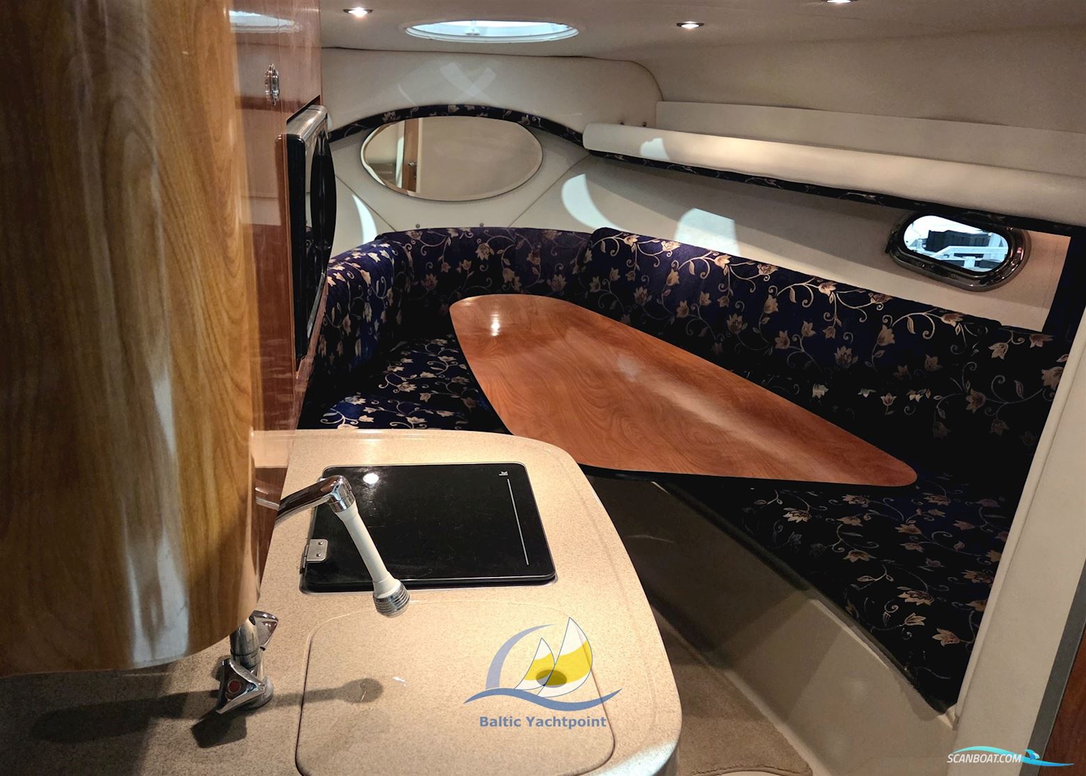 Four Winns Vista 248