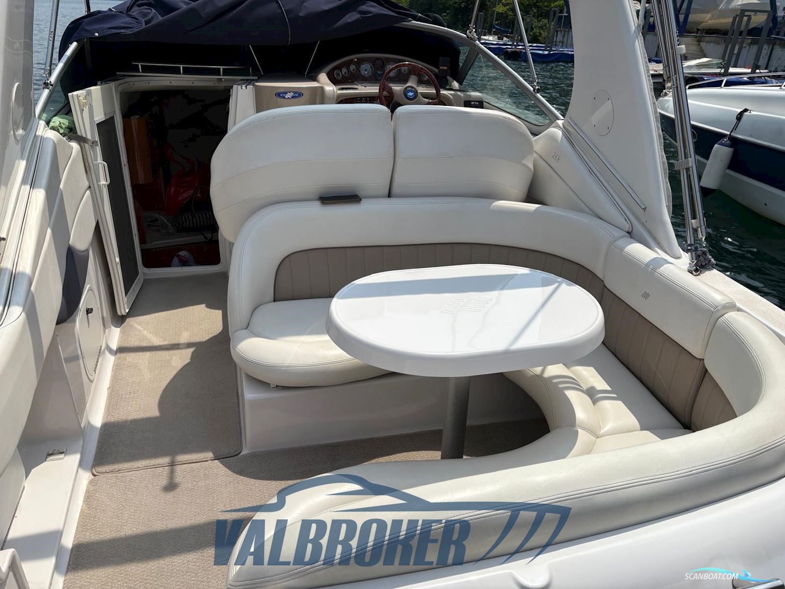 Four Winns Vista 268