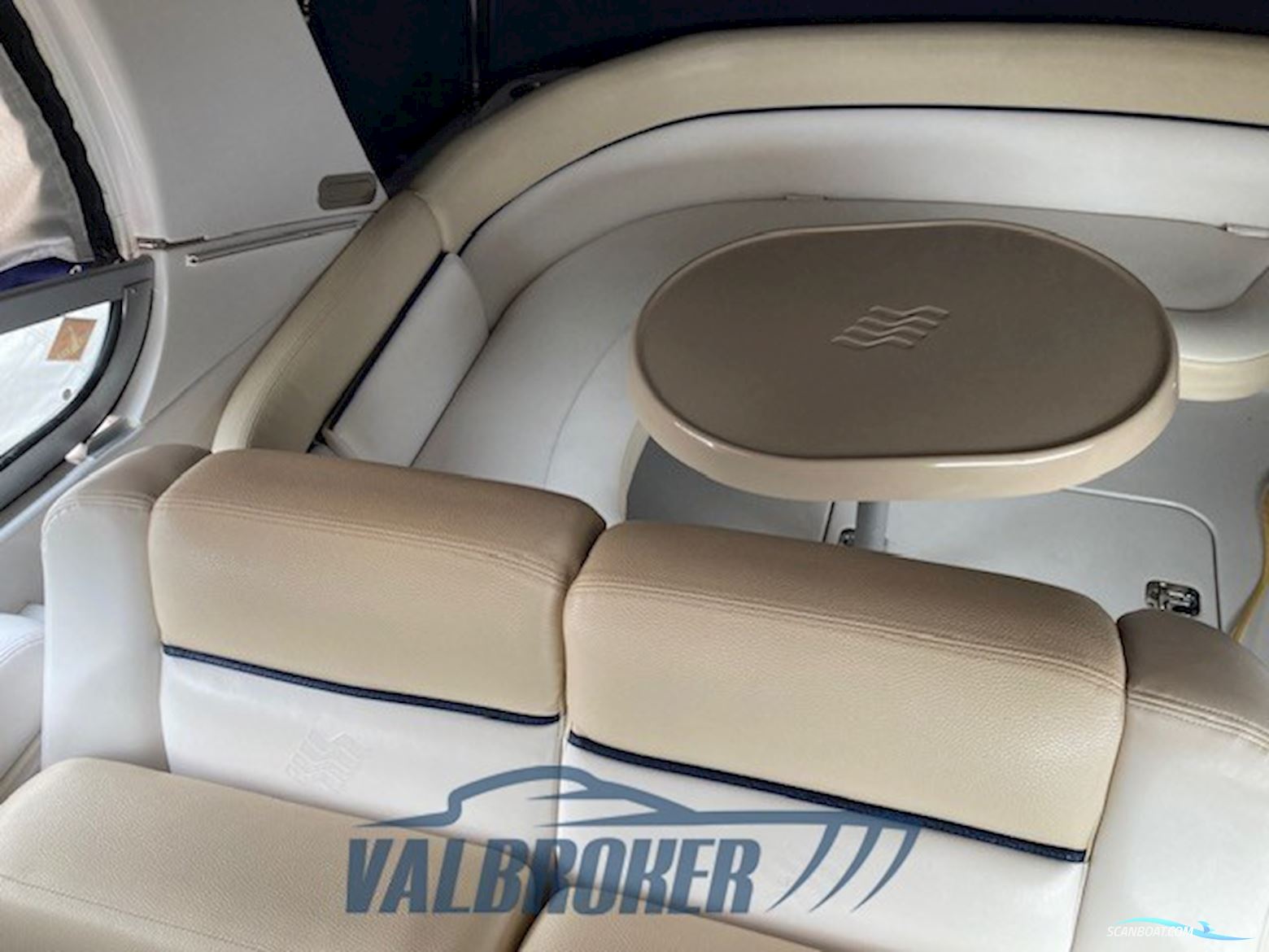 Four Winns Vista 288