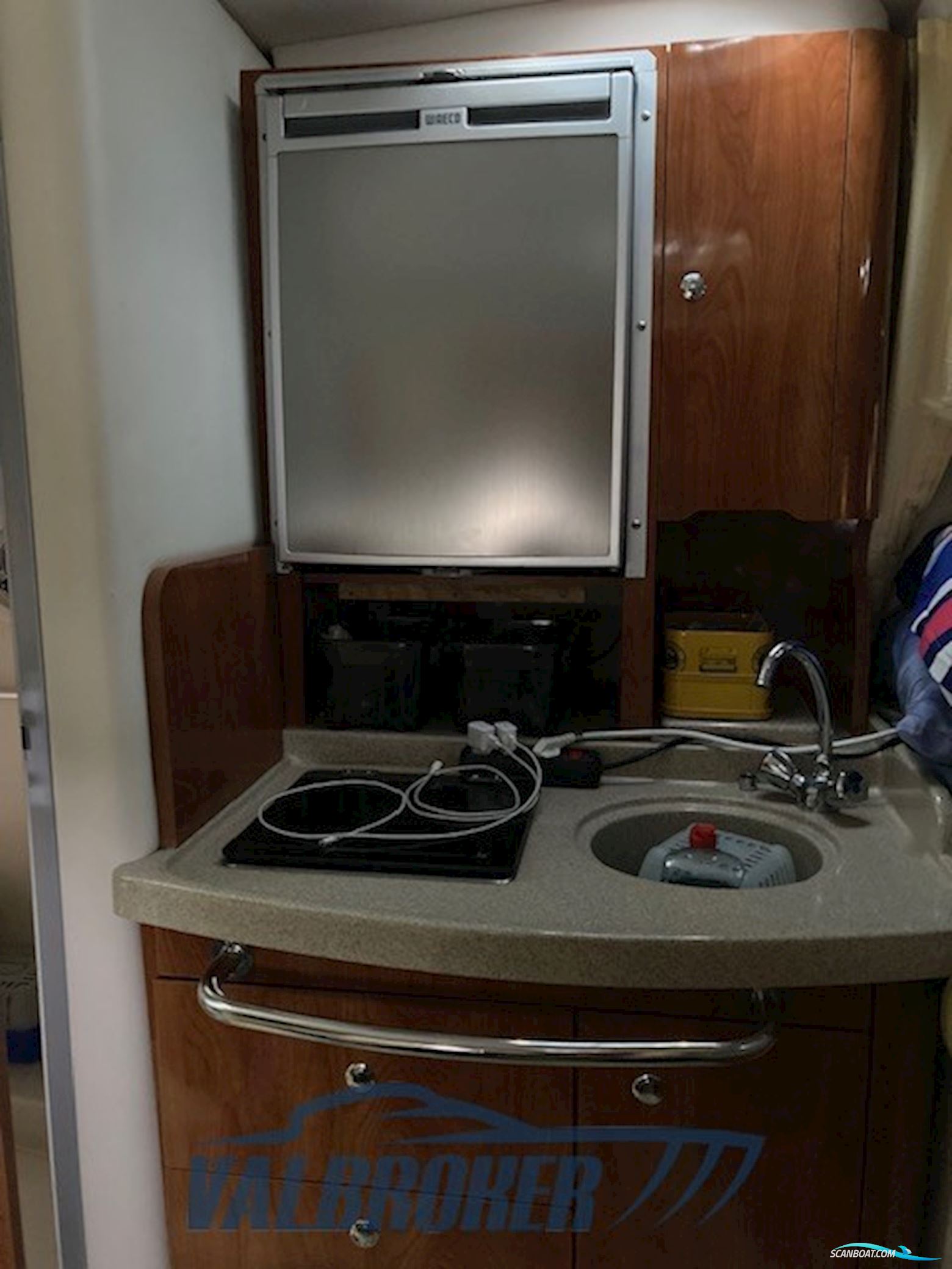 Four Winns Vista 288