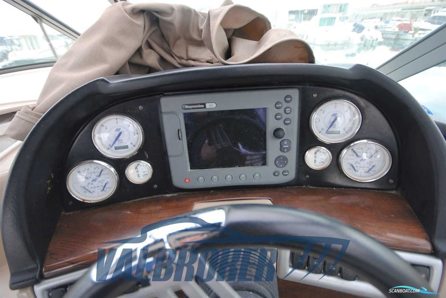 Four Winns Vista 288