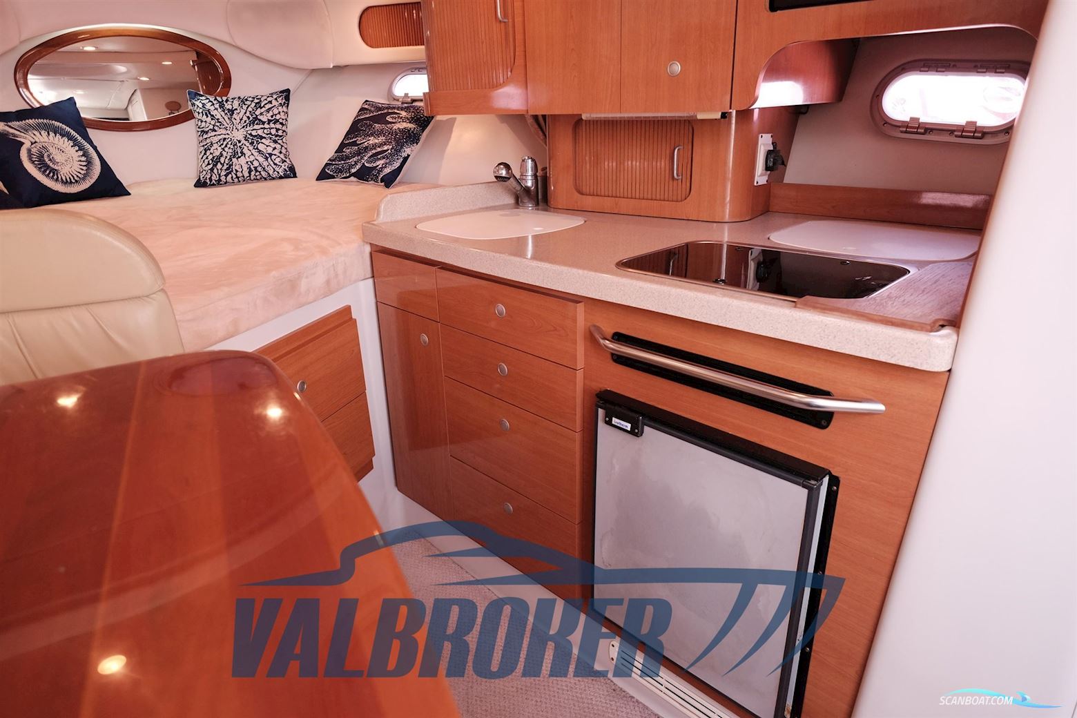 Four Winns Vista 298