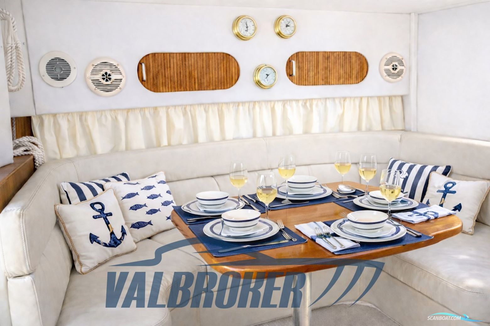 Four Winns Vista 298