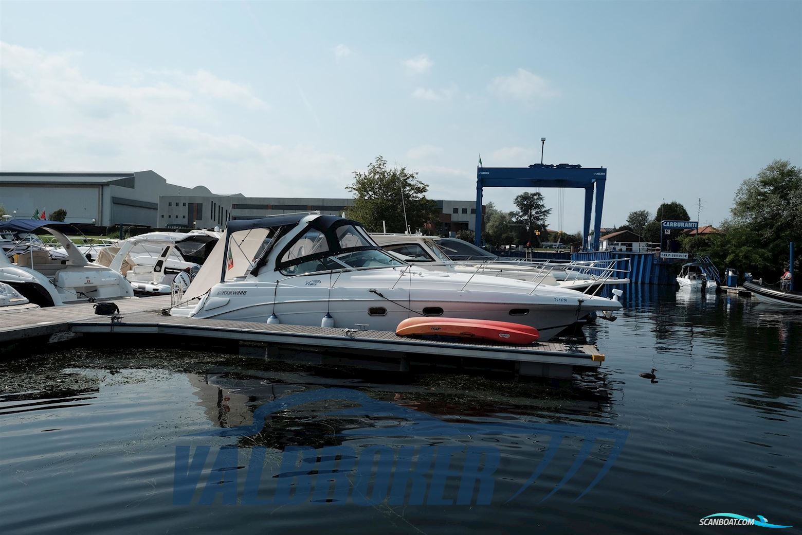 Four Winns Vista 328