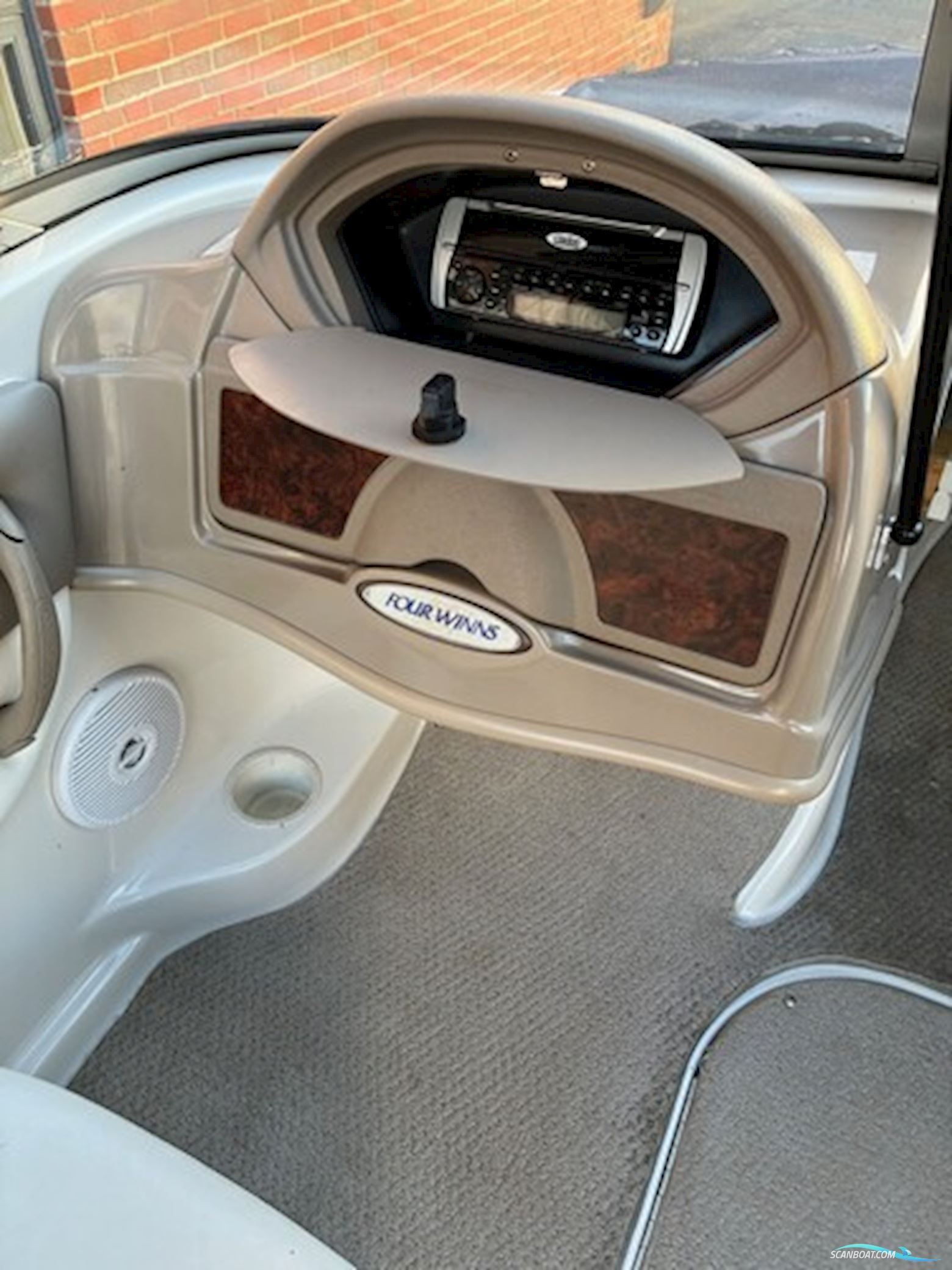 FourWinns 180 m/Mercruiser 3,0L - SOLGT !