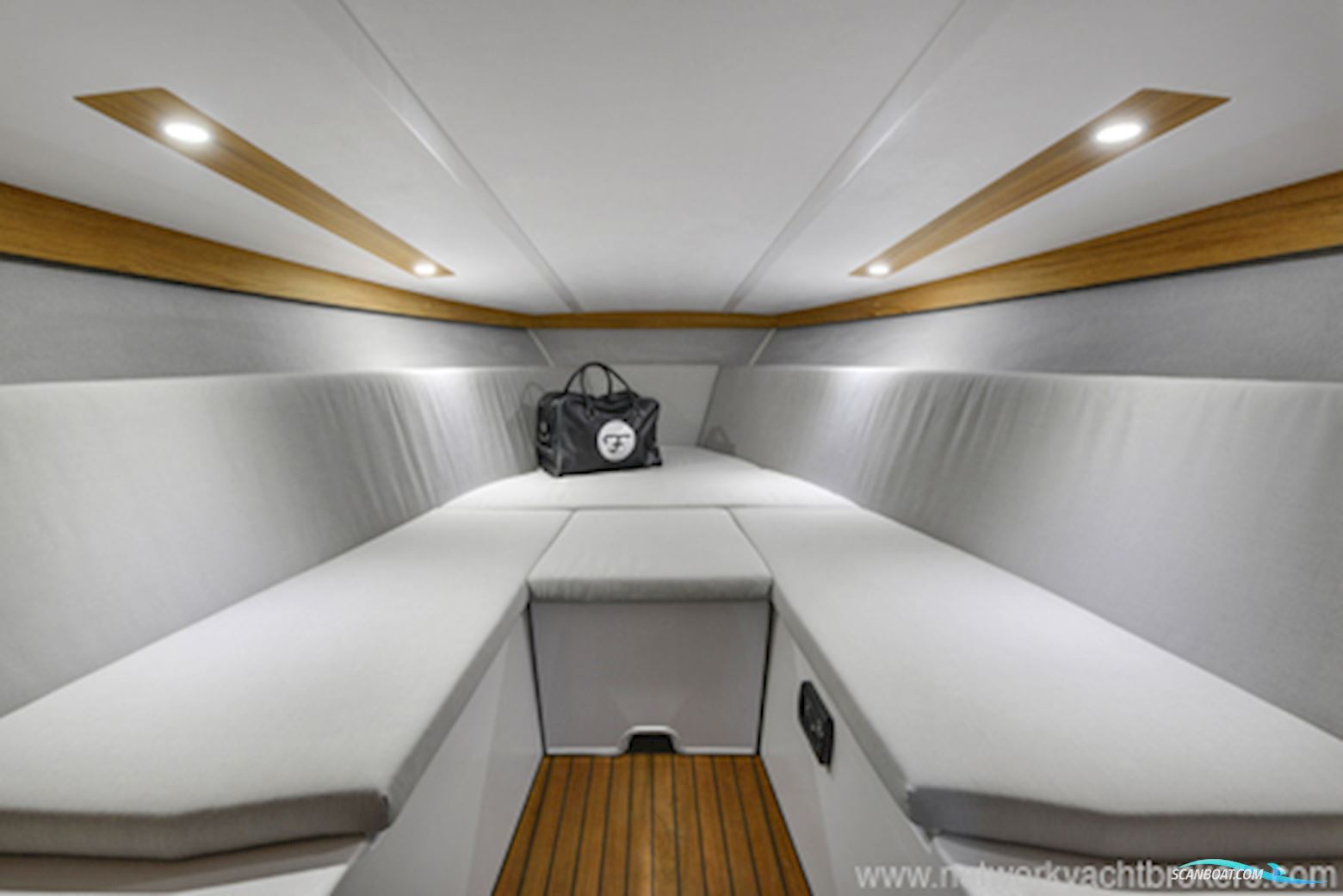 Frauscher 858  Fantom