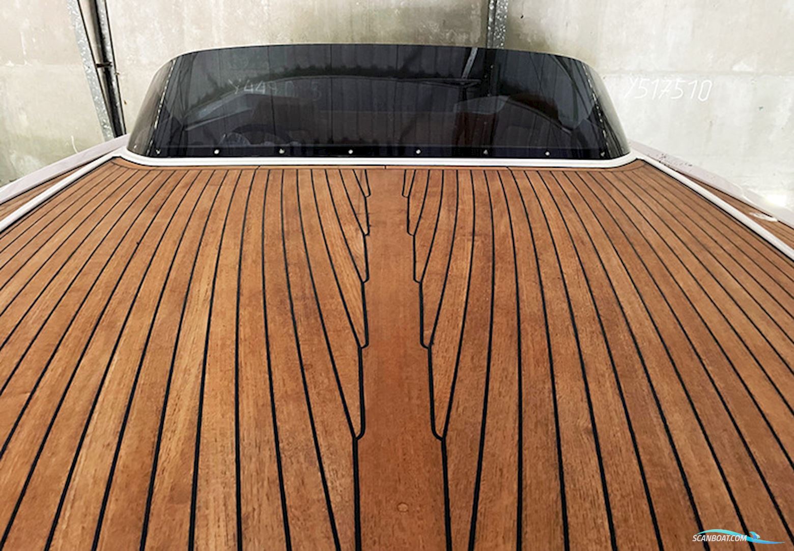 Frauscher Fantom 858