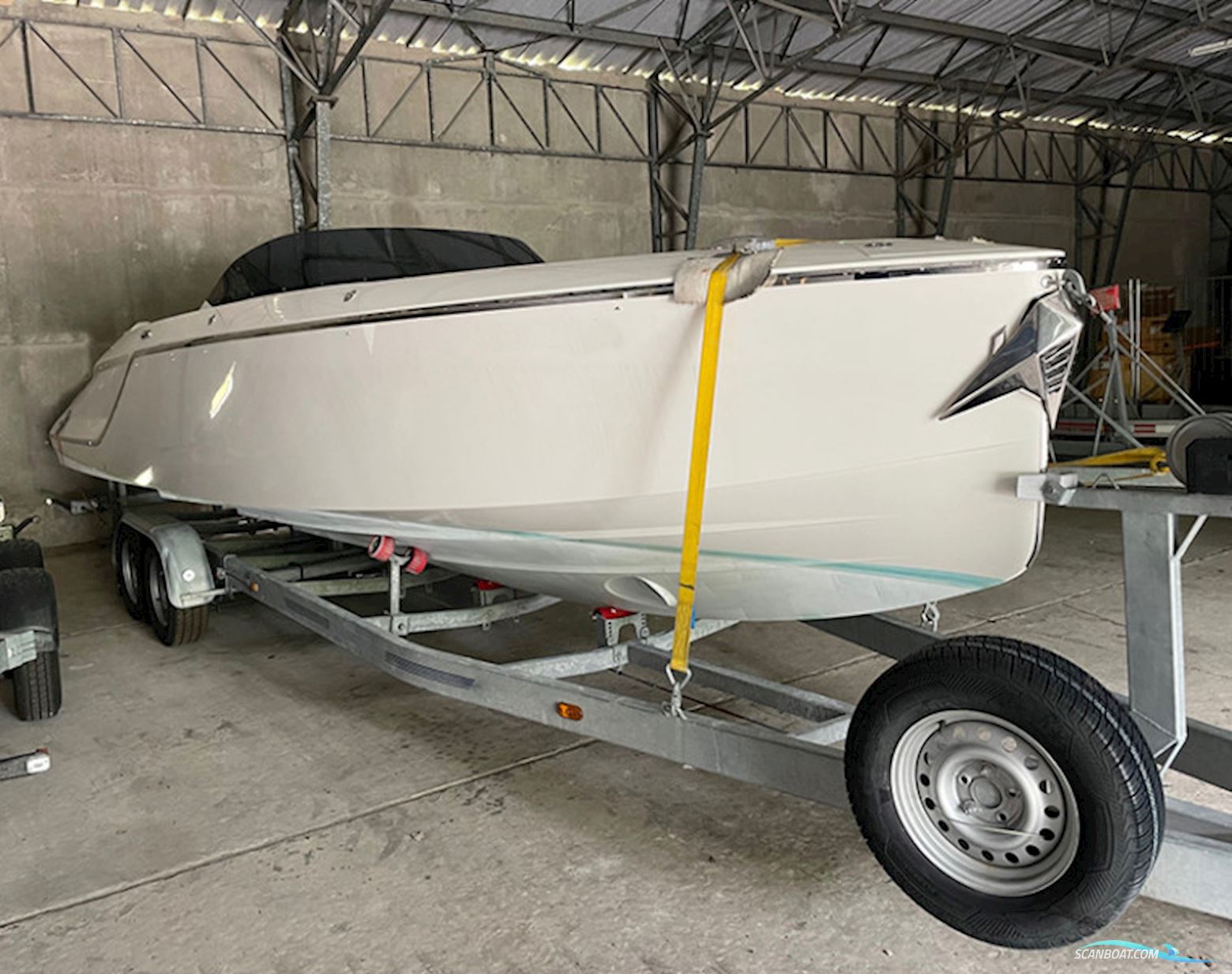 Frauscher Fantom 858