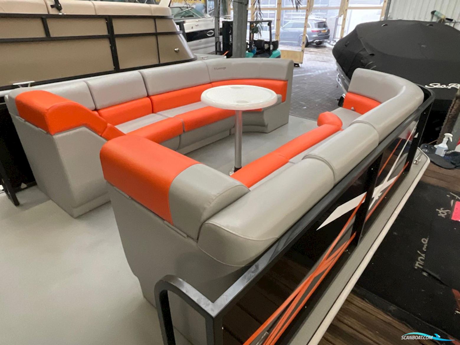 Funcruiser Pontoon 650 - Nieuw
