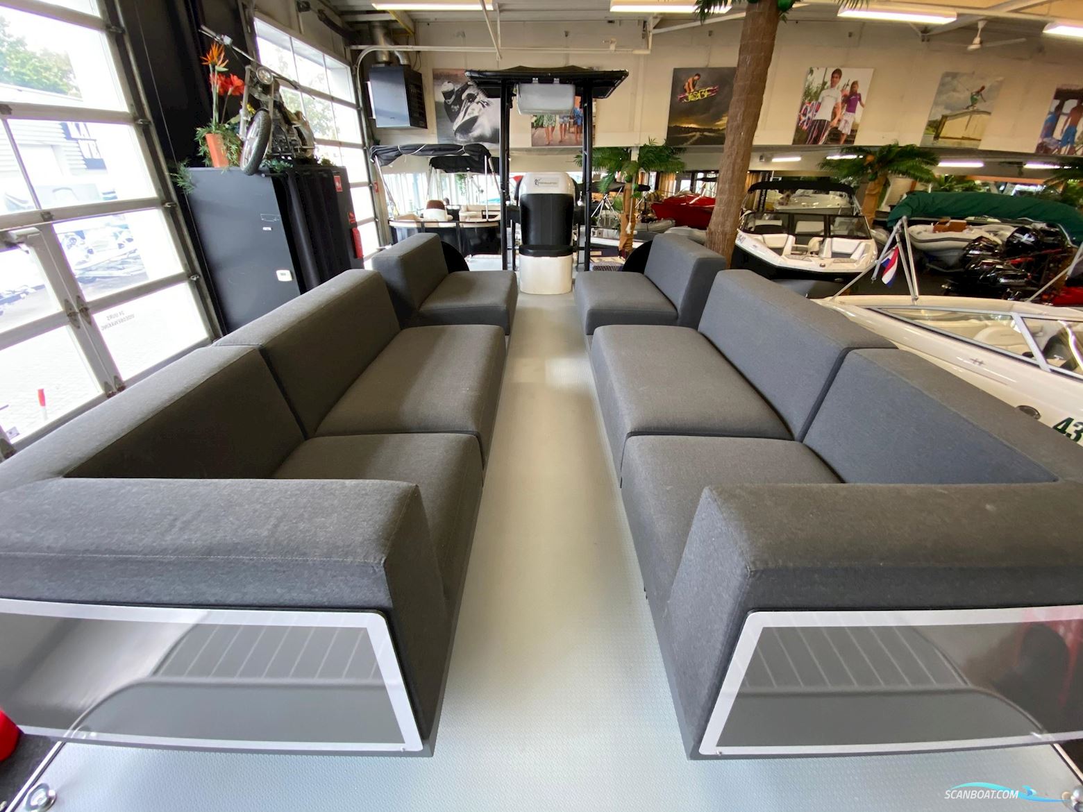 Funcruiser Pontoon 850 - NIEUW