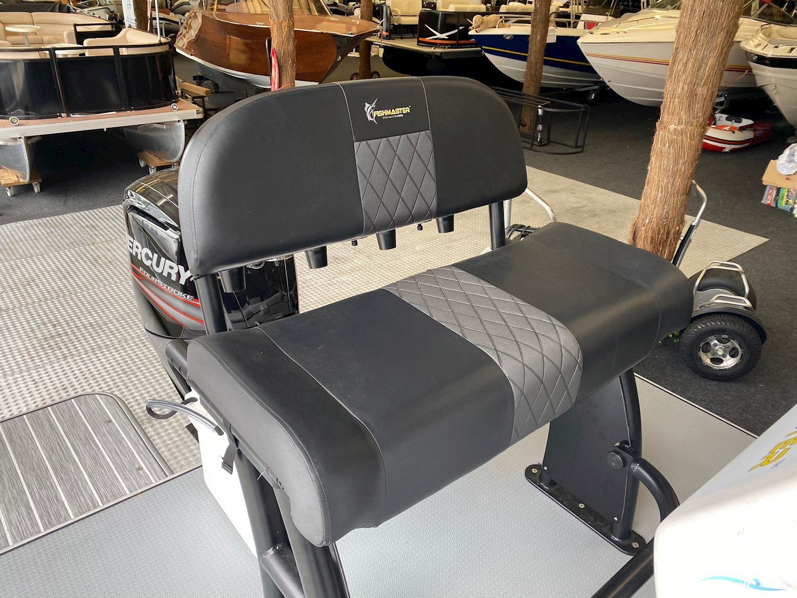 Funcruiser Pontoon 850 - NIEUW