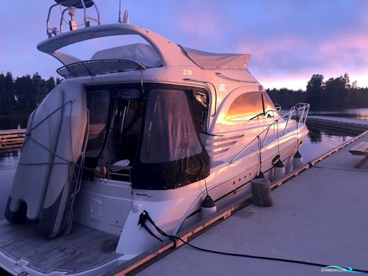 Galeon 330 Fly Motorboat 2008, with Volvo Penta D4-225 engine, Sweden