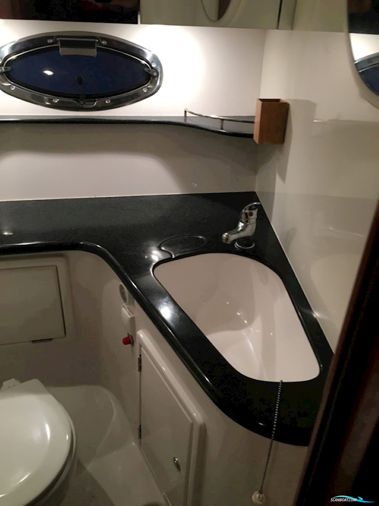 Galeon 330 Fly