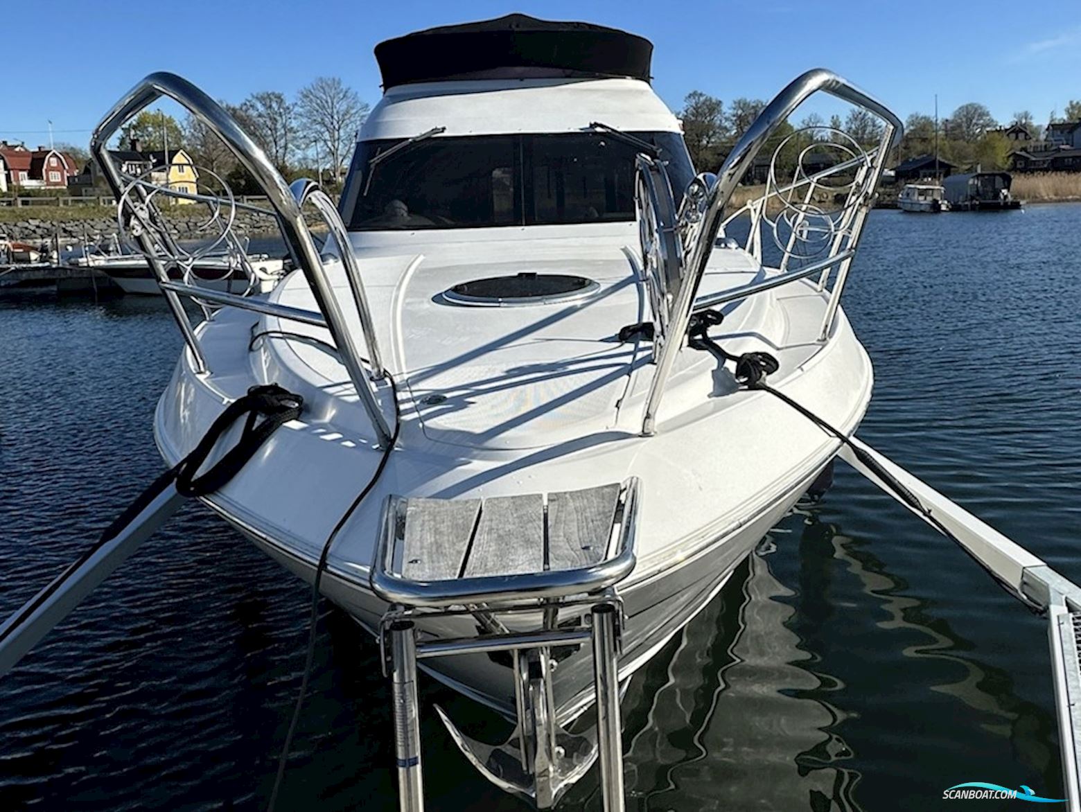 Galeon 330 Fly