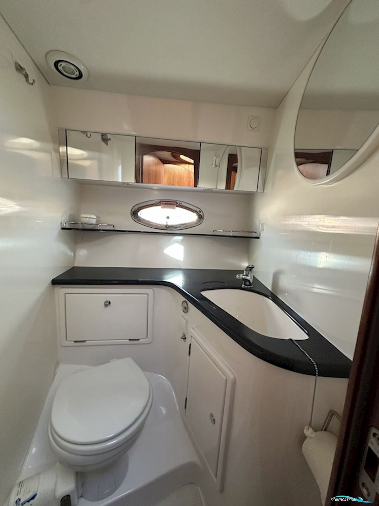 Galeon 330 Fly