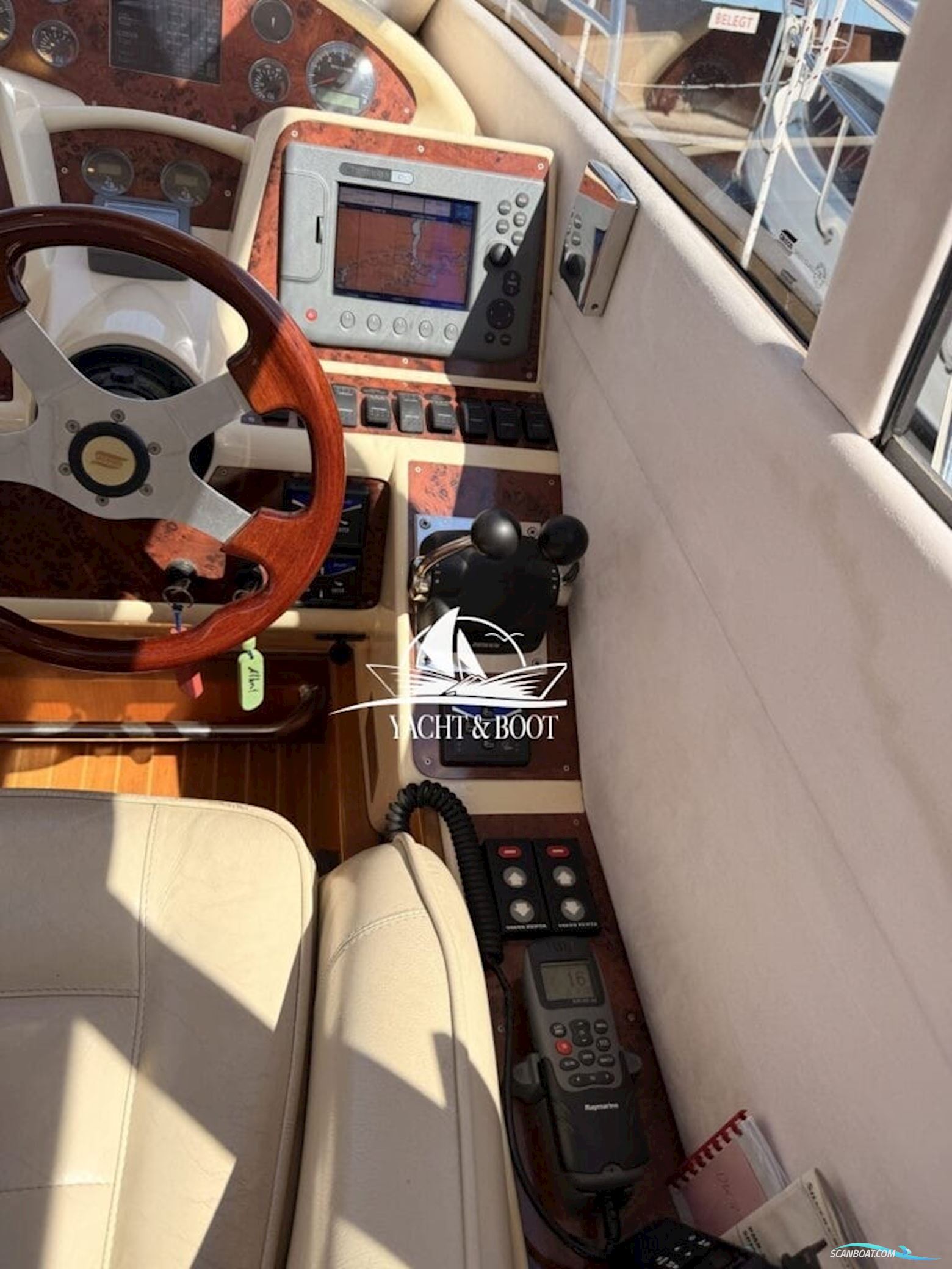 Galeon 330 HT