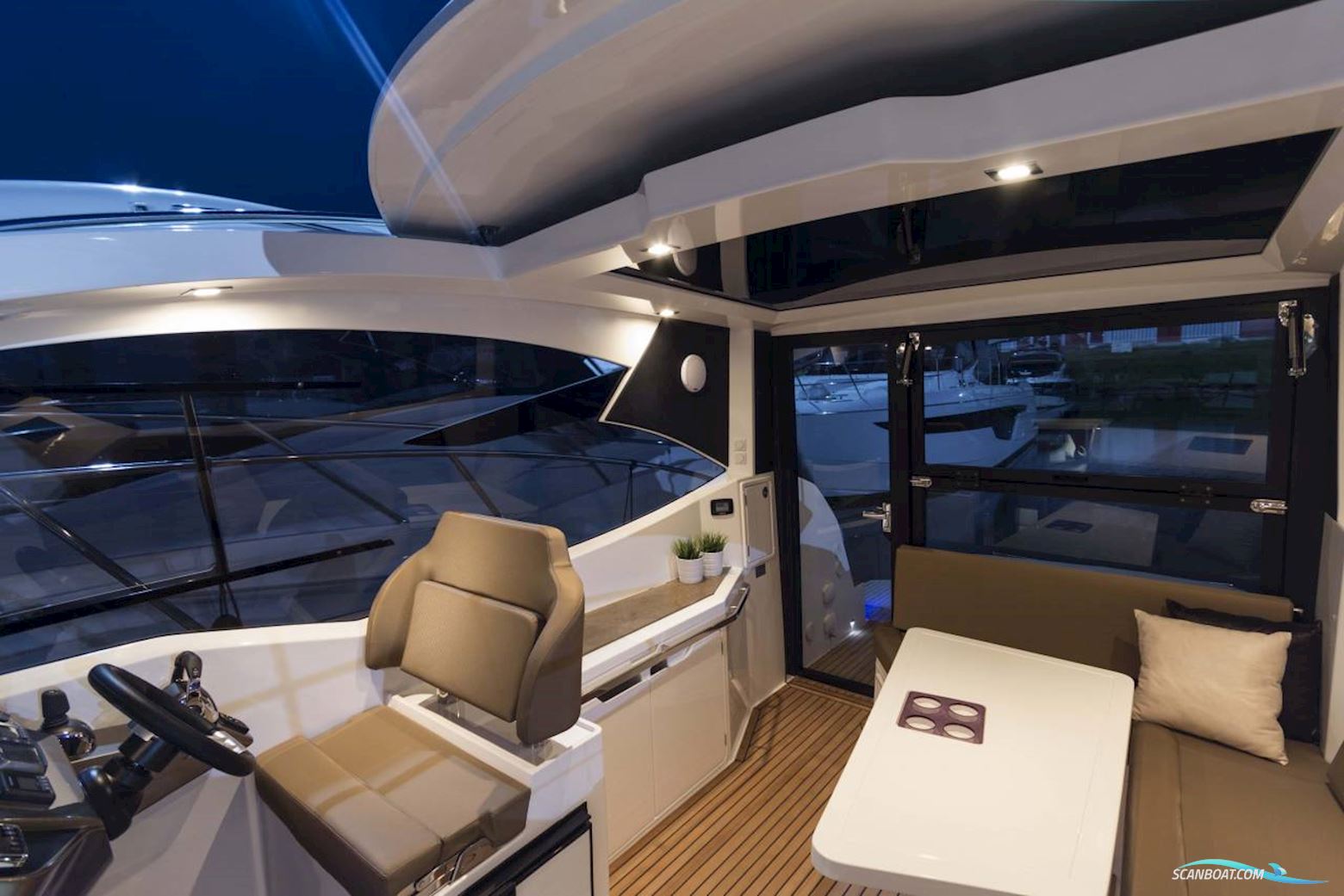 Galeon 365 HTS