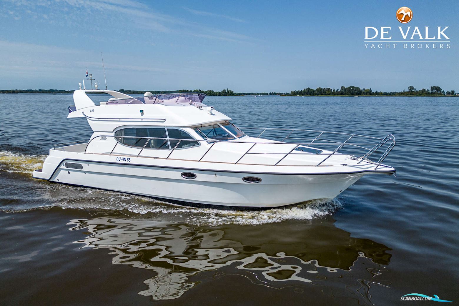 Galeon 380 Fly Motorboat 2004, with Volvo Penta engine, The Netherlands