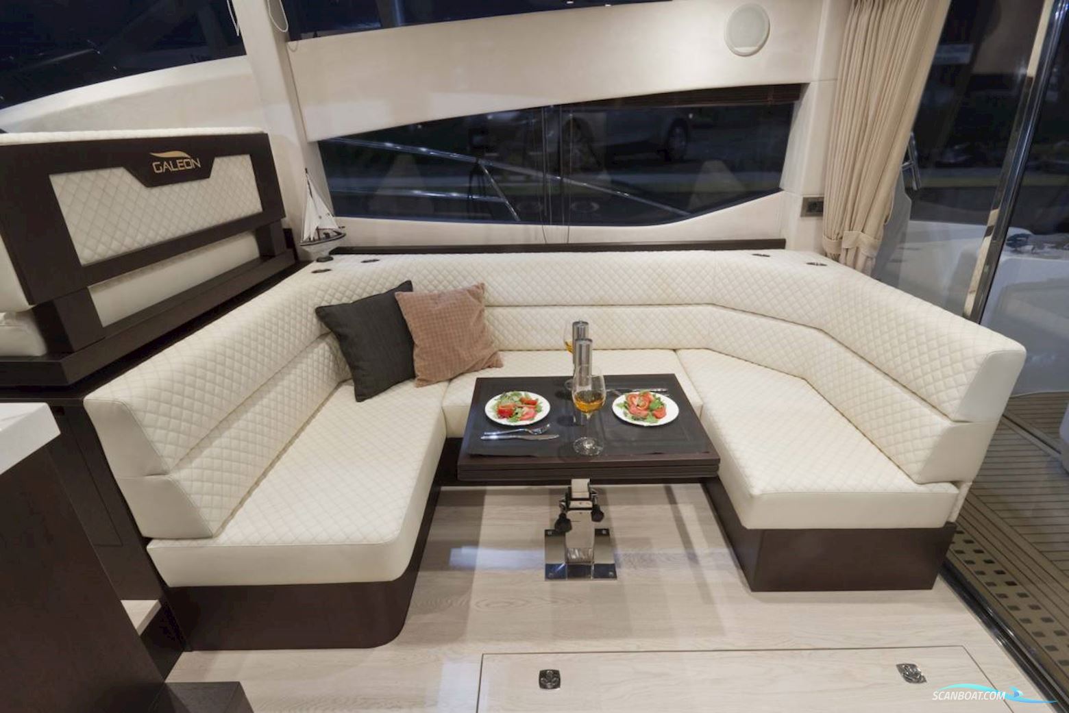 Galeon 430 SKY - 2XD4-300/Udstyr - 2023