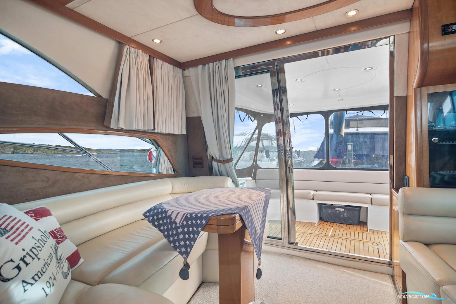 Galeon 440 Fly