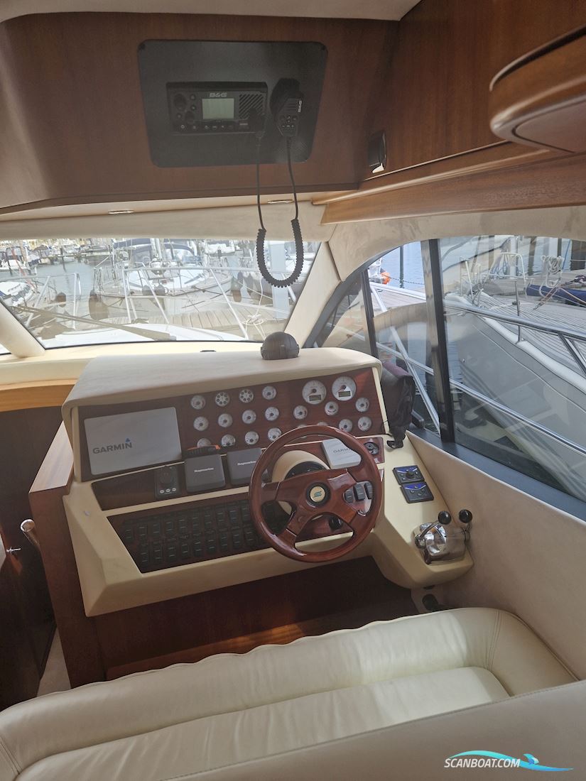 Galeon 440 Fly