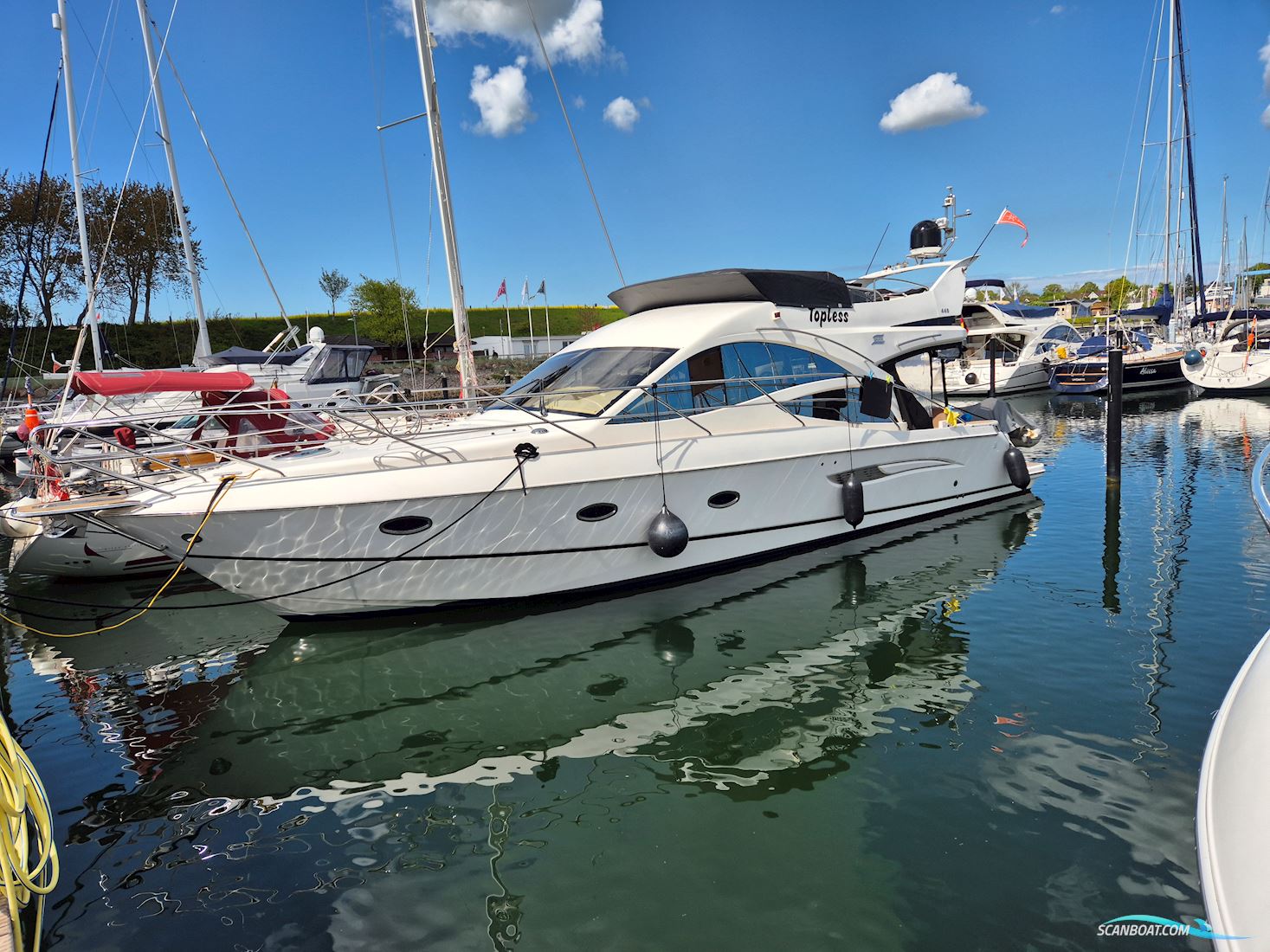 Galeon 440 Fly