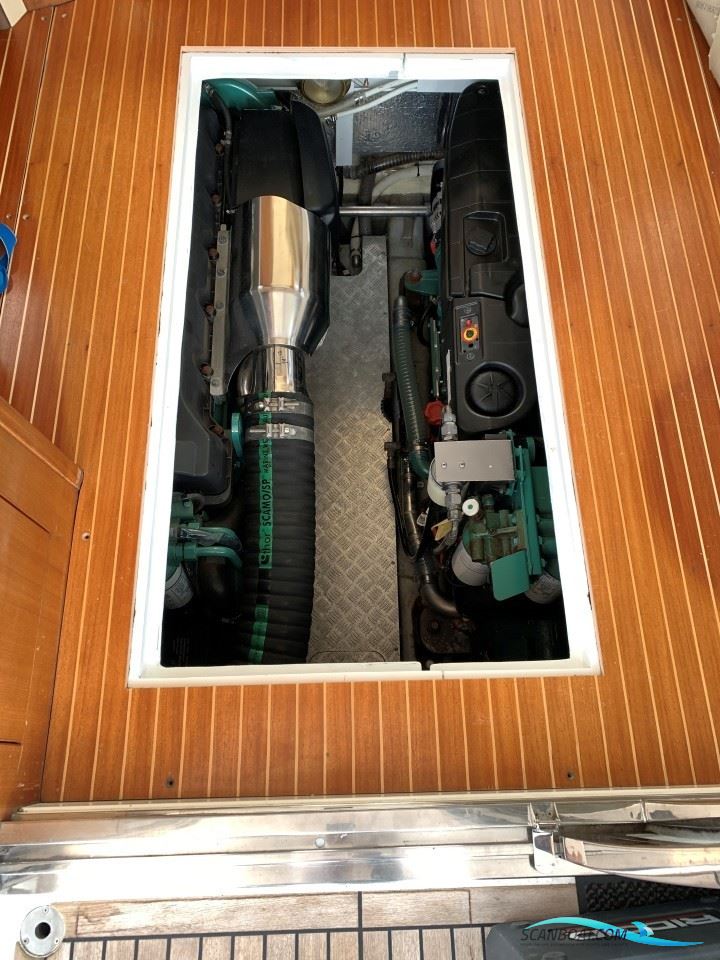 Galeon 440 Fly
