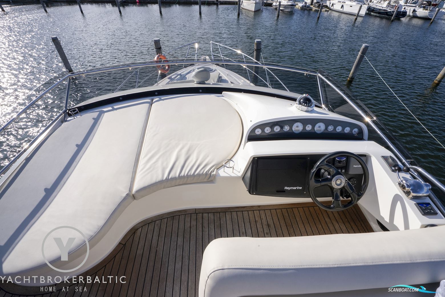 Galeon 440 Fly