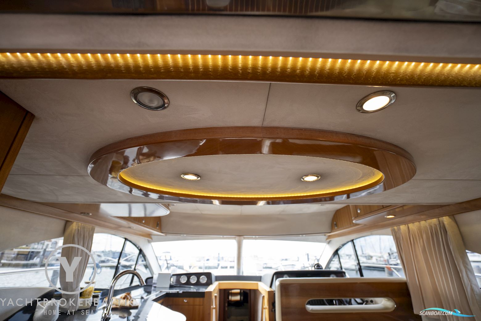Galeon 440 Fly