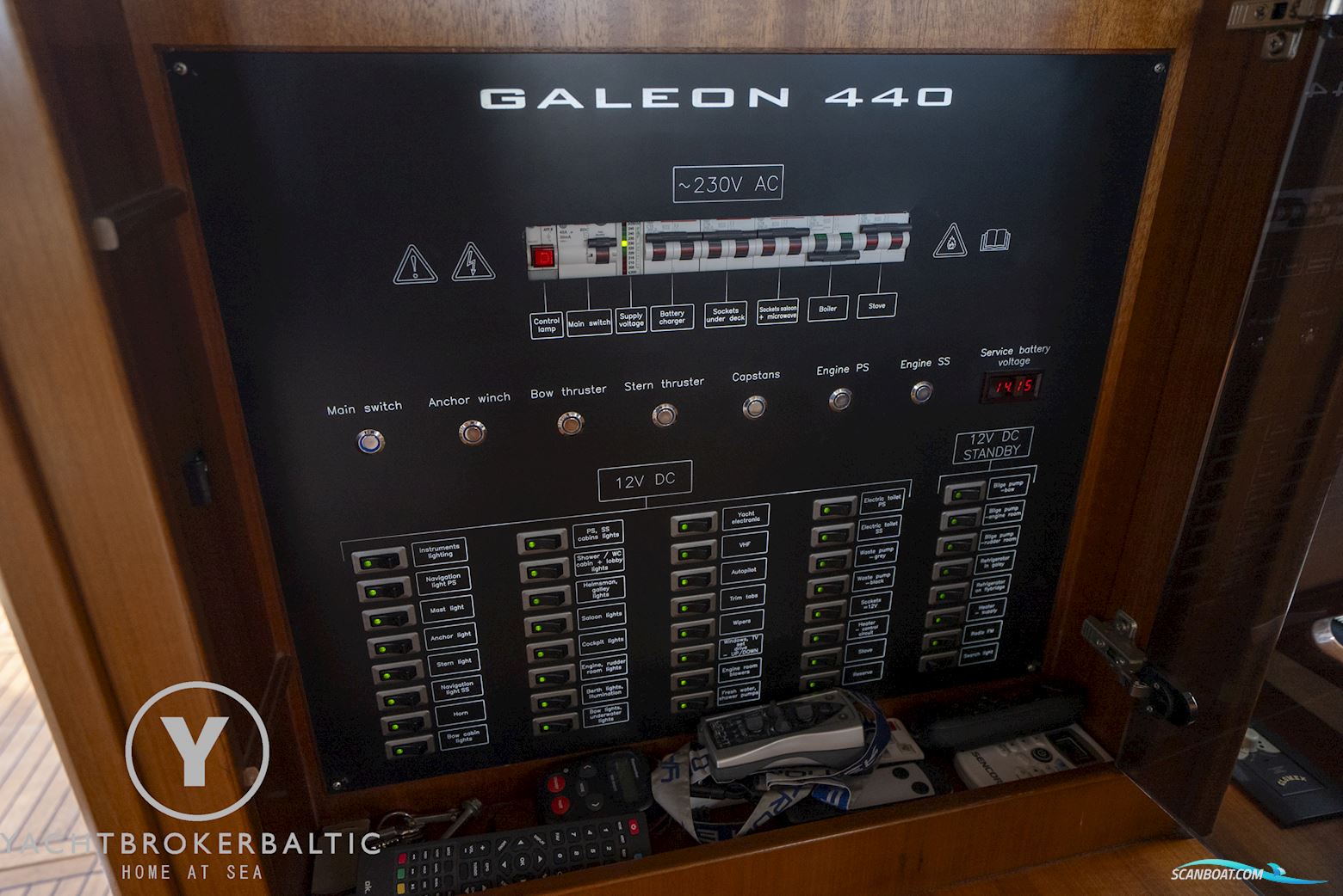 Galeon 440 Fly