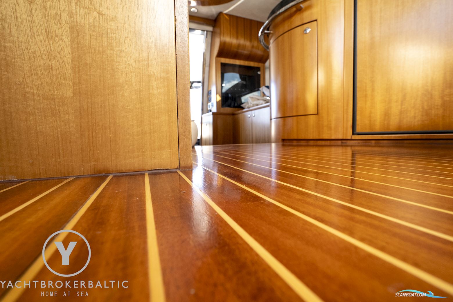 Galeon 440 Fly