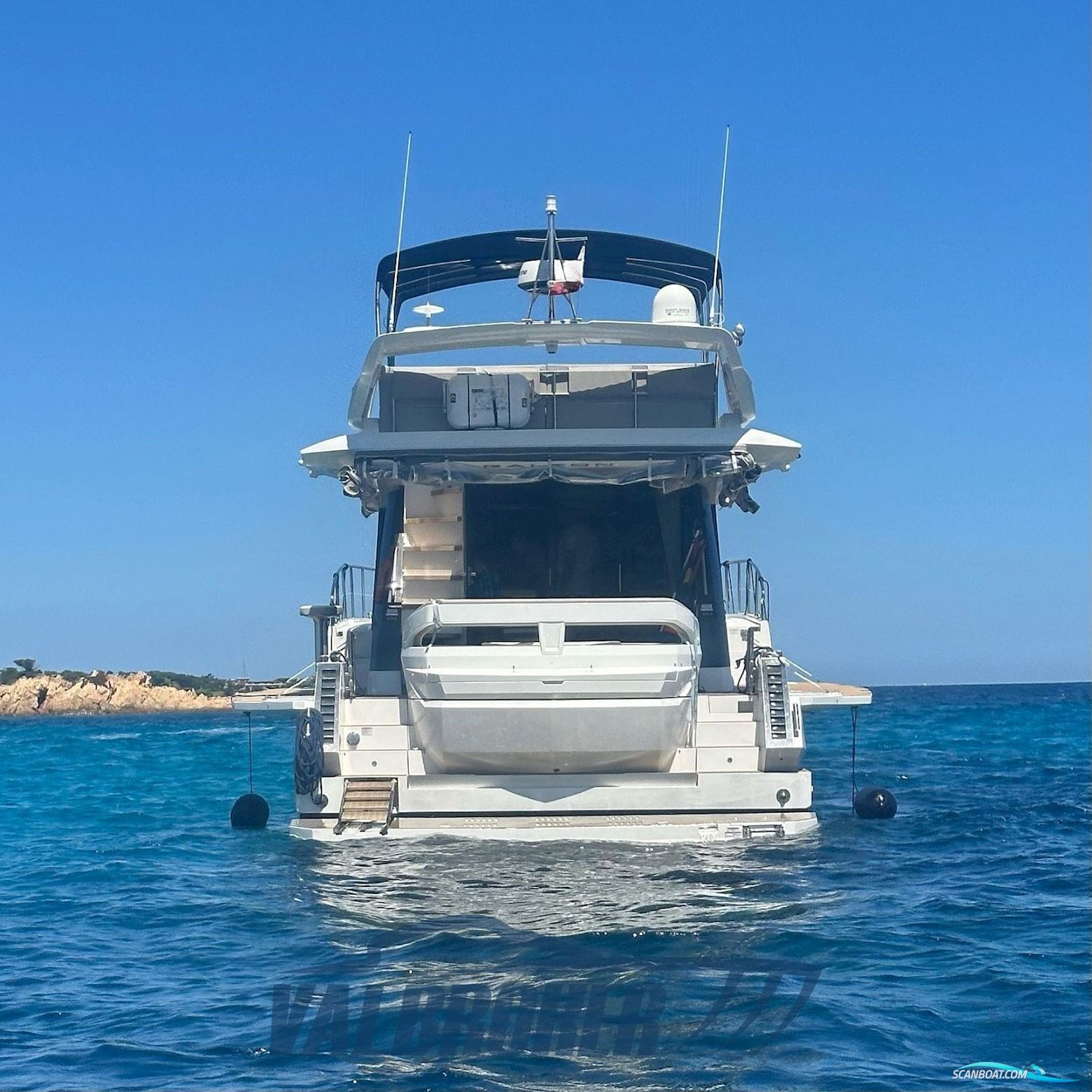 Galeon 460 fly