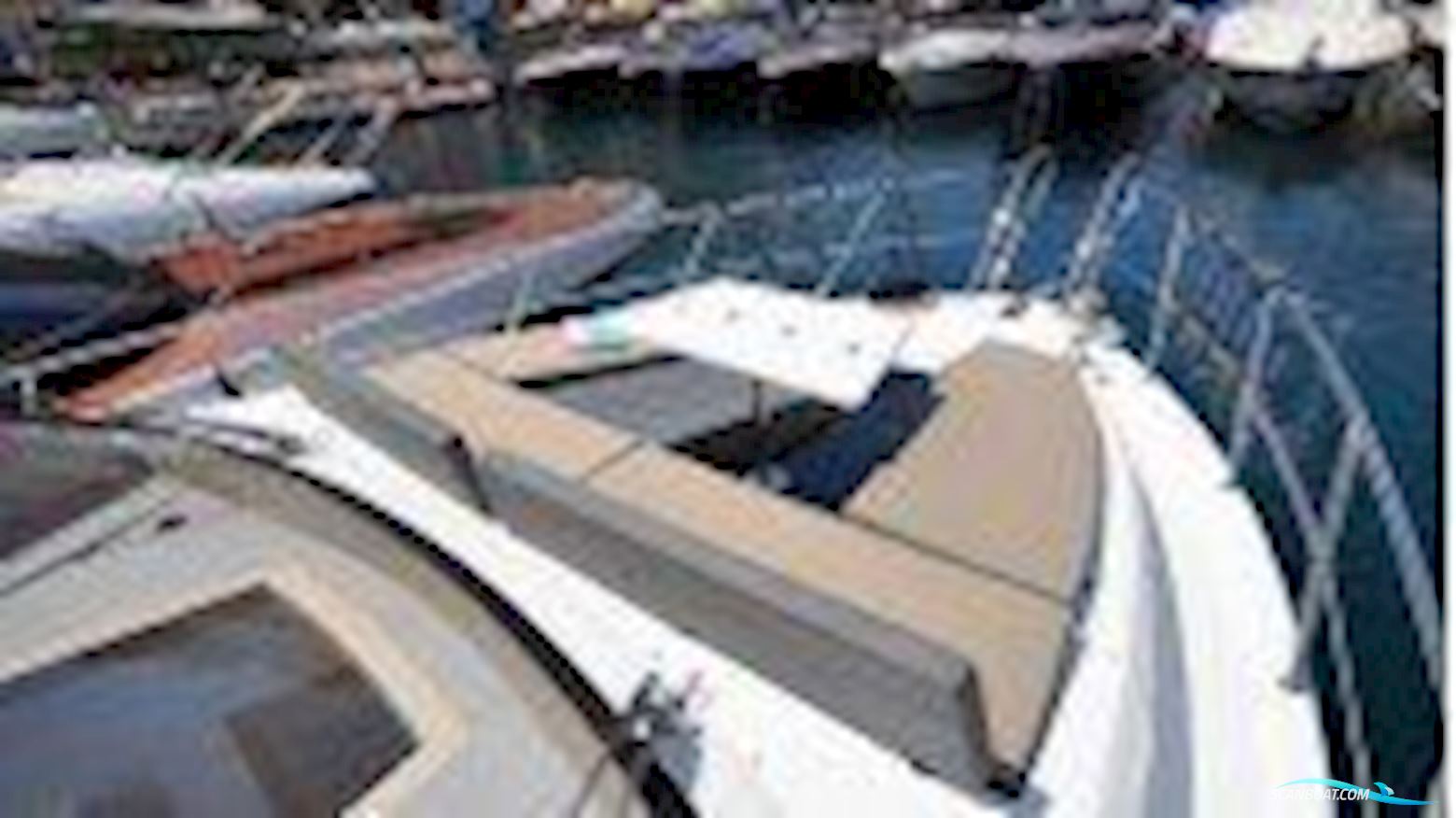 Galeon 460 Fly